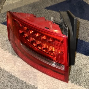 2013-2016 Audi A4 S4 Driver Left Outer Tail Light Lamp 8K5-945-095-AD OEM EUC - Picture 1 of 4