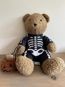 Neu Pottery Barn Theo Teddy Trick or Treat Nebelkissen - Bild 1 von 4