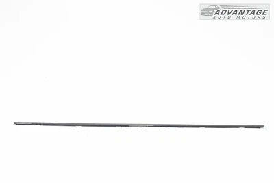 2021-2023 CHEVY SUBURBAN RIGHT SIDE FOOT RUNNING BOARD STEP PANEL MOLDING OEM - Image 1 of 4