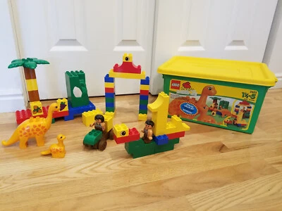 Juego completo vintage Lego Duplo #2603 dinosaurios bañera cueva hombre palmera coche ¡RARO! Foto 1 de 4
