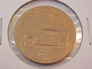 1968 Franklin Mint Commemorative Car Token 1923 Oldsmobile Six - Picture 1 of 2