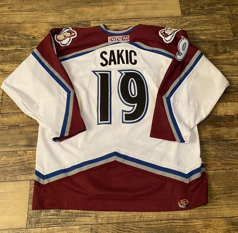 Vintage 90's CCM Colorado Avalanche Joe Sakic White Jersey Sz XL Mint Condition! Cover