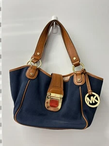 Borsa Michael Kors usata. Blu con cinghie marroni usato in ottime condizioni - Foto 1 di 4
