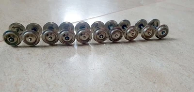 JOUEF HO: 10 essieux métallique isolés d 11,6 - Photo 1/3