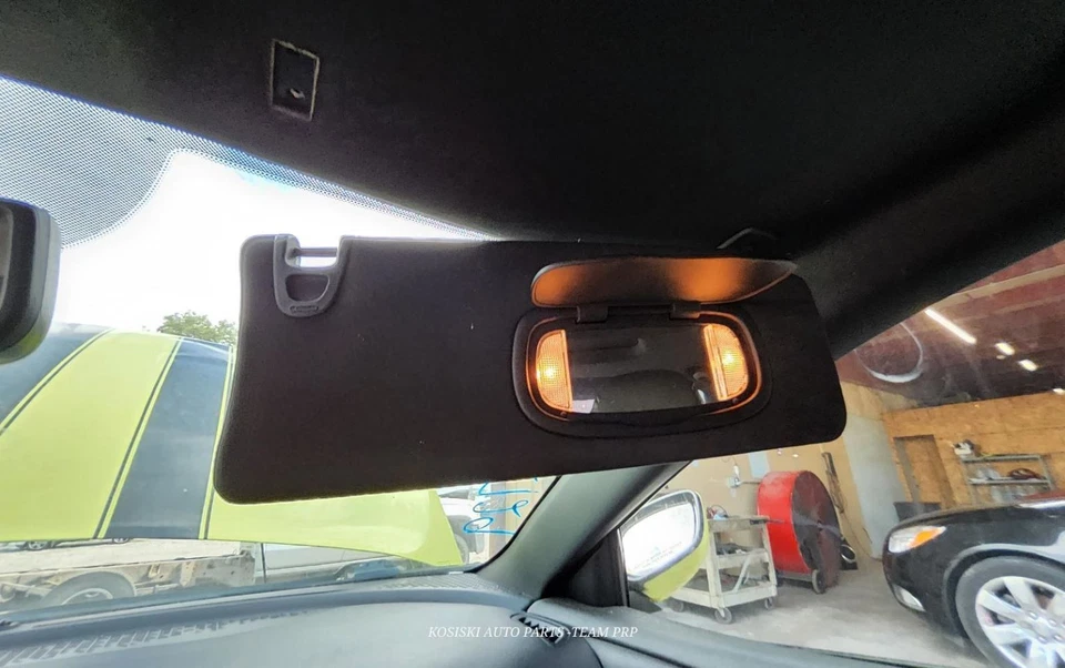 DODGE DART 2013-2014 PARASOL DERECHO CON ILUMINACIÓN 1707573 Foto 1 de 1