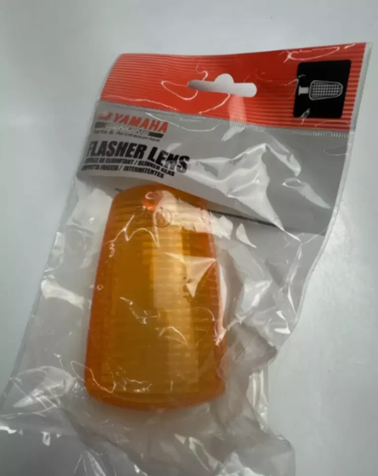 Lente intermitente Yamaha 1986-1993 NOS OEM FJ1200 FZ FZR FZX XT 51L-83342-01 Foto 1 de 4