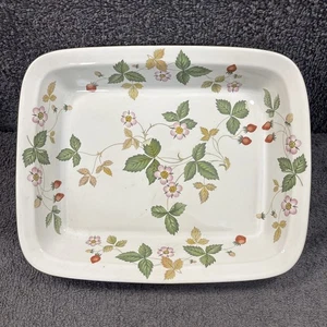 Wedgwood Piatto Casseruola da Forno a Tavola Fragola Selvatica 8,5 x 10,5" - Foto 1 di 8