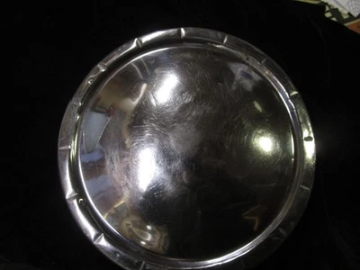USED OEM 1947-1950 Studebaker Champion 1 Center Hubcap one piece - Image 1 of 2