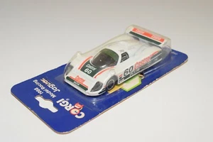 V 1:43 CORGI TOYS JAGUAR XJR9 1988 IMSA LE MANS MINT BOXED ON CARD - Foto 1 di 4