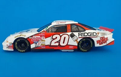 Tony Stewart Diecast #20 Home Depot Habitat For Humanity 1:24 Elite NASCAR 1999 - Image 1 of 4
