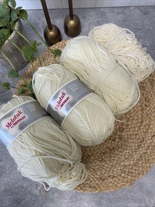 Bernat Melotuk filato 3+ matassine col naturale 9740 3,5 oz fibre acriliche crema lotto - Foto 1 di 6