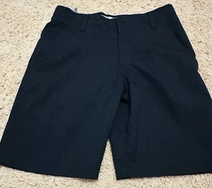 Under Armour Golf Shorts Boys Medium Black Flat Front Button Zip 8" Inseam - Picture 1 of 3