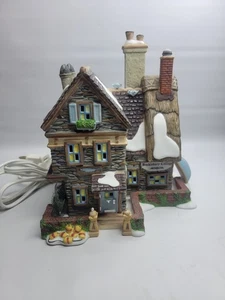 Department 56 "Bucklebury Cottage" 804439 Dickens Village Retired - Picture 1 of 4
