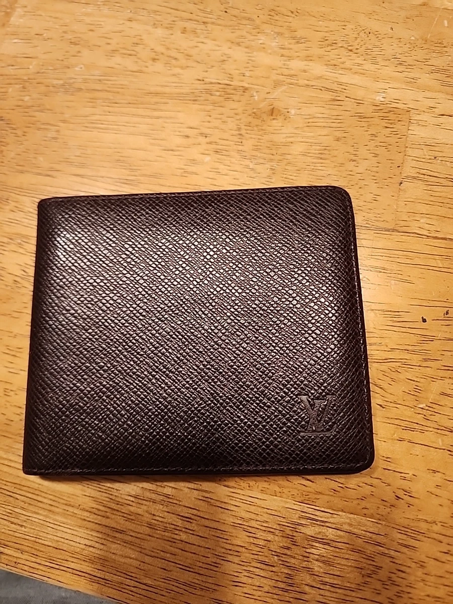 ★LOUIS VUITTON PF.AMERIGO NM TAIGA BL Louis Vuitton Amerigo Wallet ○ Labellov ○ Buy and Sell Authentic