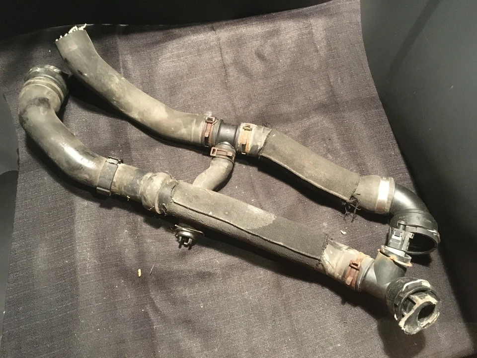 Volkswagen Passat 2008-2012 Audi A3 A4 Turbo TFSI 2,0 L EA888 mangueras de refrigerante Foto 1 de 1