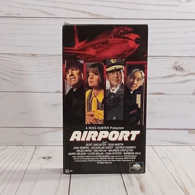 Airport VHS Tape 1970 Disaster Thriller Burt Lancaster Dean Martin 1992 Release - Image 1 of 4
