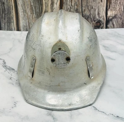 DE COLECCIÓN E.D. Sombrero duro de aluminio BULLARD 'HARD BOILED' 502 CON FORRO Foto 1 de 4