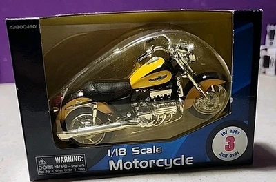 Maisto Honda Valkyrie F6 Kid Connection 1/18  Die Cast Motorcycle Yellow NIB - Image 1 of 3