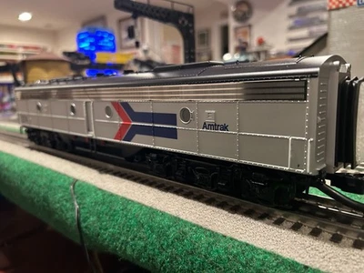 MTH 20-20049-3 Amtrak O Scale Premier E-8 B-Unit (Non-Powered) NIB - Image 1 of 3