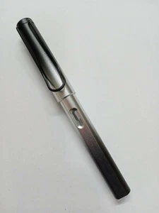 BLACK & CHROME Satin Gradient Fountain Pen + 2 Ink Cartridges *FREEPOST* - Picture 1 of 6