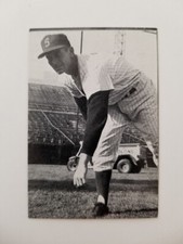 1957 PCL POPCORN CARD # 136 BOB ROSS SACRAMENTO SOLONS (CA. 1974 ED BRODER)