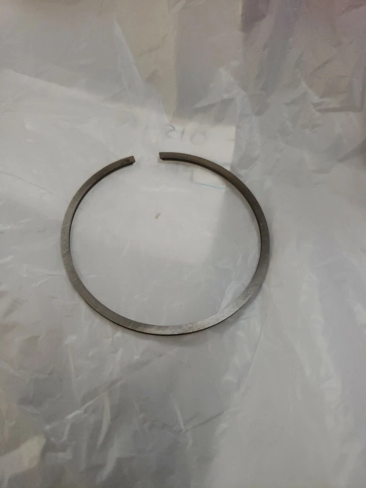 Makita 394-132-020 活塞环 Dpc73318 — 第 1/1 张图片