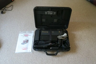 Caméscope VHS vintage Hitachi VM1200E - Photo 1/4