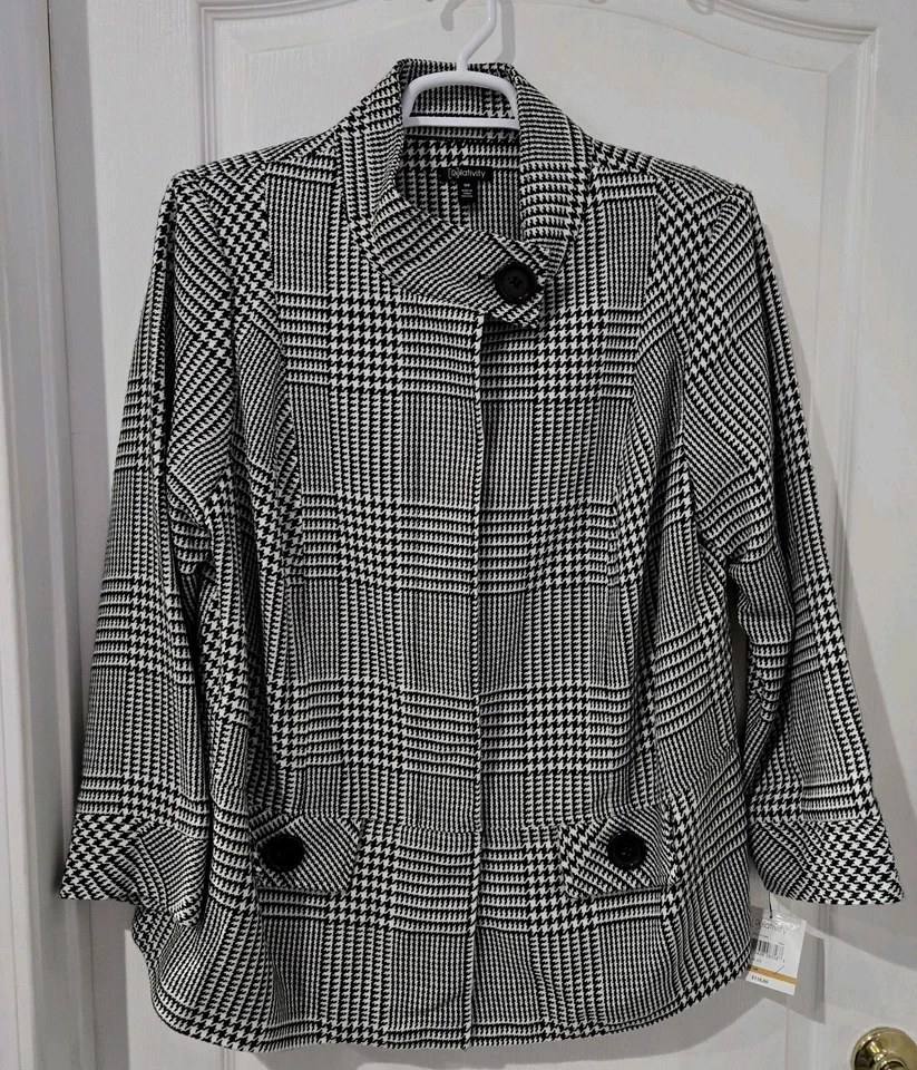 Womens Relativity NWT 16W Black White Button Jacket - Image 1 of 4
