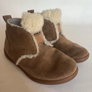 UGG Toddler Daden Zip Shoes Size 11 Tan Suede Boot - Picture 1 of 11