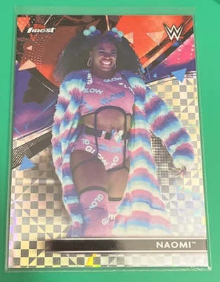2021 Topps Finest WWE Naomi X-Fractor #25 - Image 1 of 2