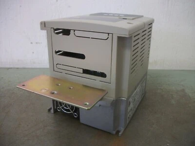 TELEMECANIQUE ALTIVAR 28 1HP AC DRIVE ATV28HU18N4 500VOLT 3PH 2.3AMP - Imagem 1 de 4