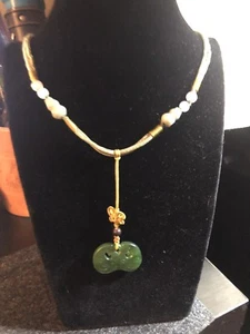 Vintage Chinese amulet pendant necklace - Picture 1 of 5