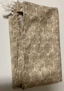 ๐งท THRESHOLD TABLE THROW 50โx50โ with tassels, brown ๐ as shown - Picture 1 of 3