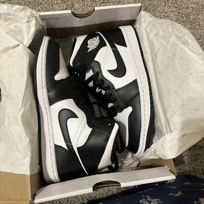 Talla 6.5 - Air Jordan 1 Mid Panda W Foto 1 de 4