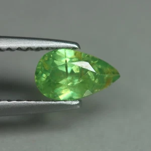 0.68 Cts_Great Loose Stone_100 % Natural Green Demantoid Garnet_Namibia - Picture 1 of 3