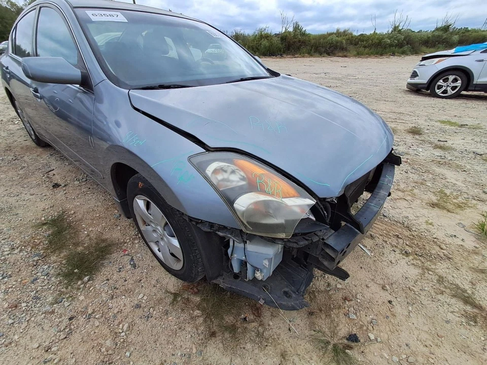 2007-2009 Nissan Altima Front Windshield Wiper Motor OEM Used 112K Miles - Image 1 of 4