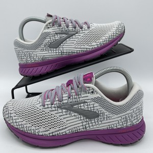 brooks revel 3 women