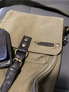 MENS GUESS +12777 STYLE, SHOULDER CANVAS BAG, GREAT FOR TRAVEL. NICE & CLEAN. - Picture 1 of 4