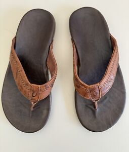 OluKai HIAPO Brown Leather Embroidered Sandals Flip Flop Comfort Mens Size 10
