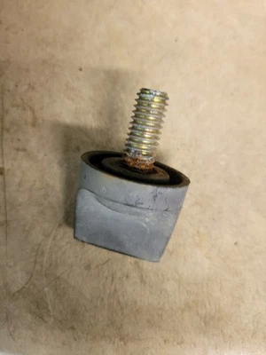 Troybilt 2 pack  Seat Screw  72004061 - Image 1 of 2