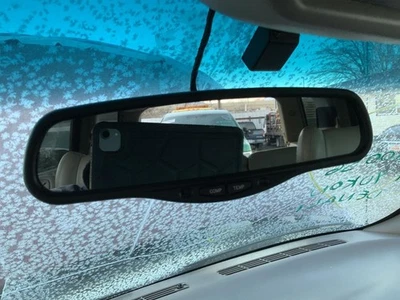 OEM YUKON     2001 Rear View Mirror 1325621 - Image 1 of 4