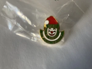 1992 Aladdin Circus Daddy Pin - Picture 1 of 1