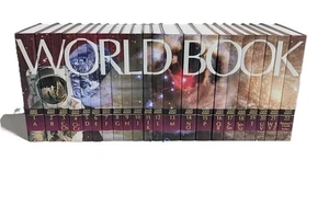 WORLD BOOK ENCYCLOPEDIA - 2005 Complete 22 Volume Space Theme LIKE NEW - Picture 1 of 1