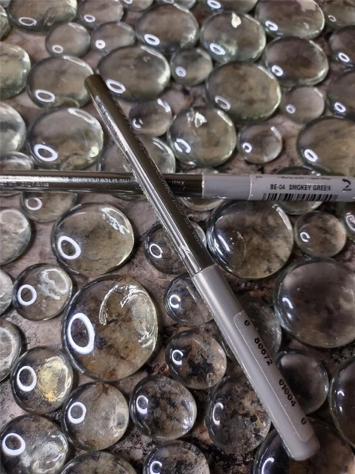 Lot Of 2 Prestige Cosmetics WATERPROOF Eyeliner BE-04 SMOKEY GREEN Sealed - Image 1 of 1