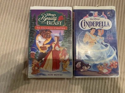 Disney Cinderella VHS/ The Beauty And The Beast VHS sold Together As One — 第 1/3 张图片
