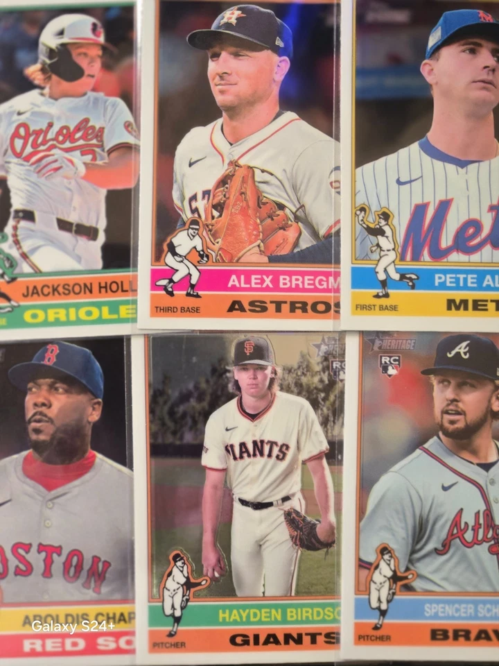 Topps Heritage 2025 - Cromo (Blanco) Paralelo - Pick 'Em - Completa tu conjunto Foto 1 de 1