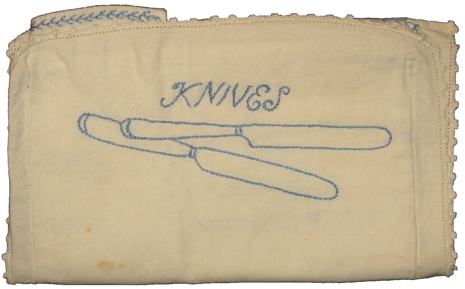 VtG Hand-Made Linen/Felt Embroidery Anti-Tarnish Bag Roll Silver Knives 12/Slot - Изображение 1 из 4