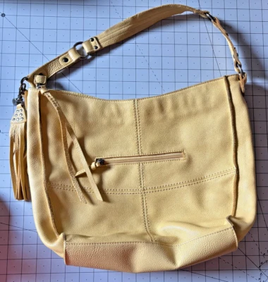 Bolso de Hombro The Sak Buttercup Amarillo Guijarro Cuero Secuoya Hobo Boho Foto 1 de 4