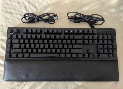 Razer BlackWidow V4 PRO Mechanical YELLOW Switches (PLEASE SEE DESC!!!!) - Image 1 of 2