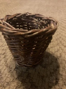 Antique Vtg Early 20th C 1900s Miniature 1.5/2.5” in Round Rod Willow Basket - Picture 1 of 5